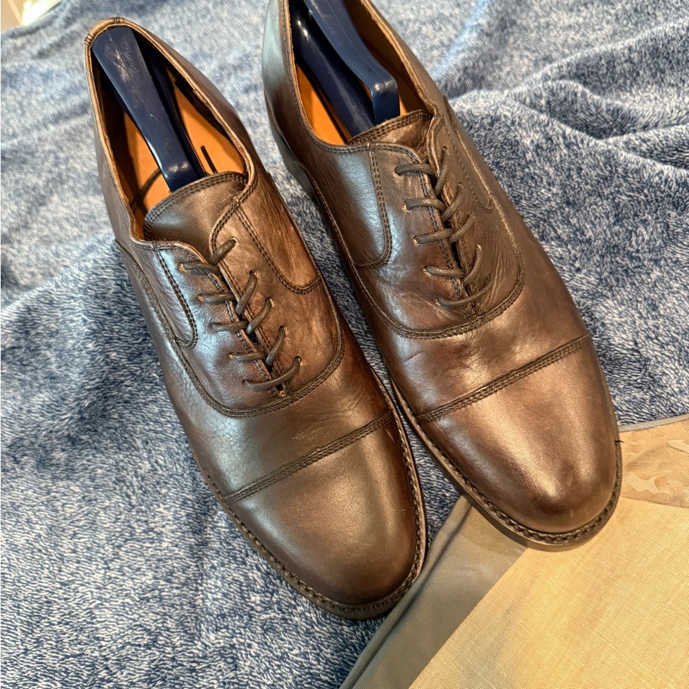 Frye Brown Leather Oxfords with Cap-Toe Design
